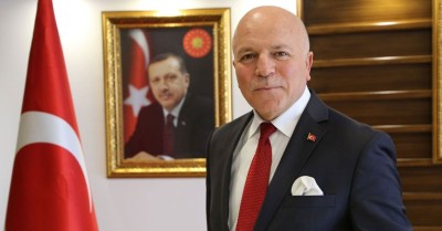 Erzurum Büyükşehir Belediye Başkanı Mehmet Sekmen İstanbul Büyükşehir Belediyesi'ne adaylığını açıkladı